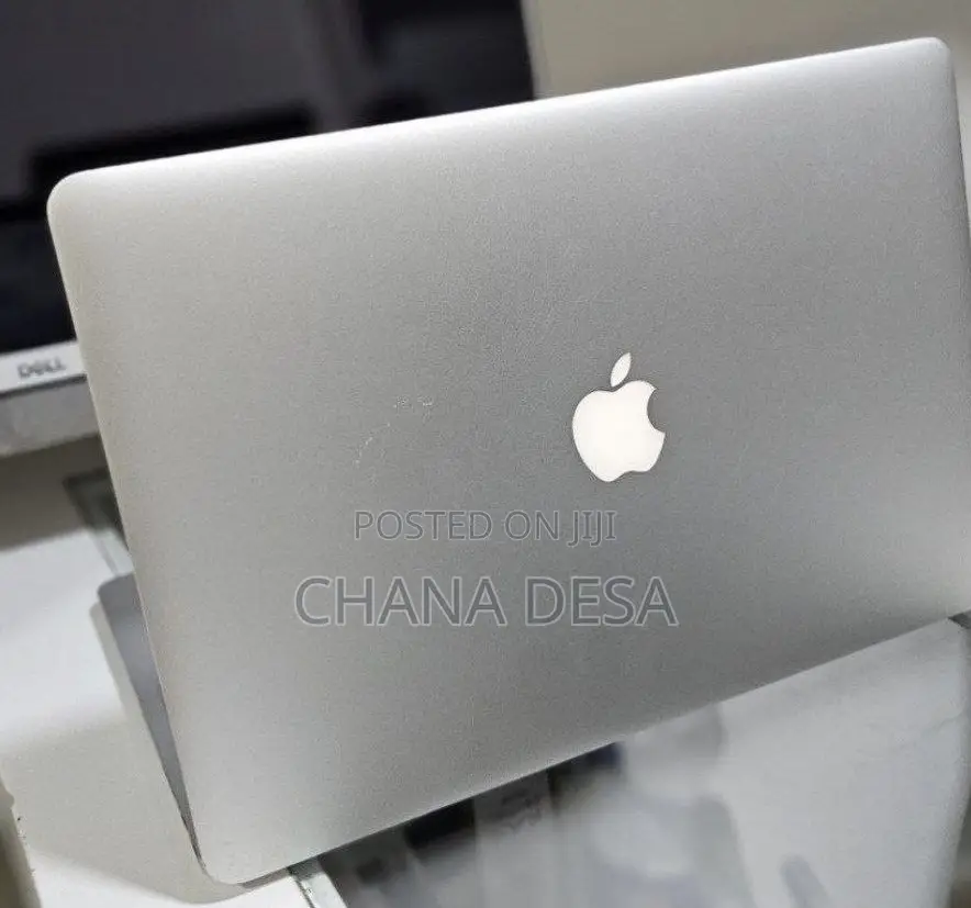 New Laptop Apple MacBook Pro 2015 16GB Intel Core i7 SSD 256GB