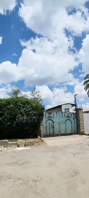 Bulgaria, Old Villa House for Sale 800sqm
