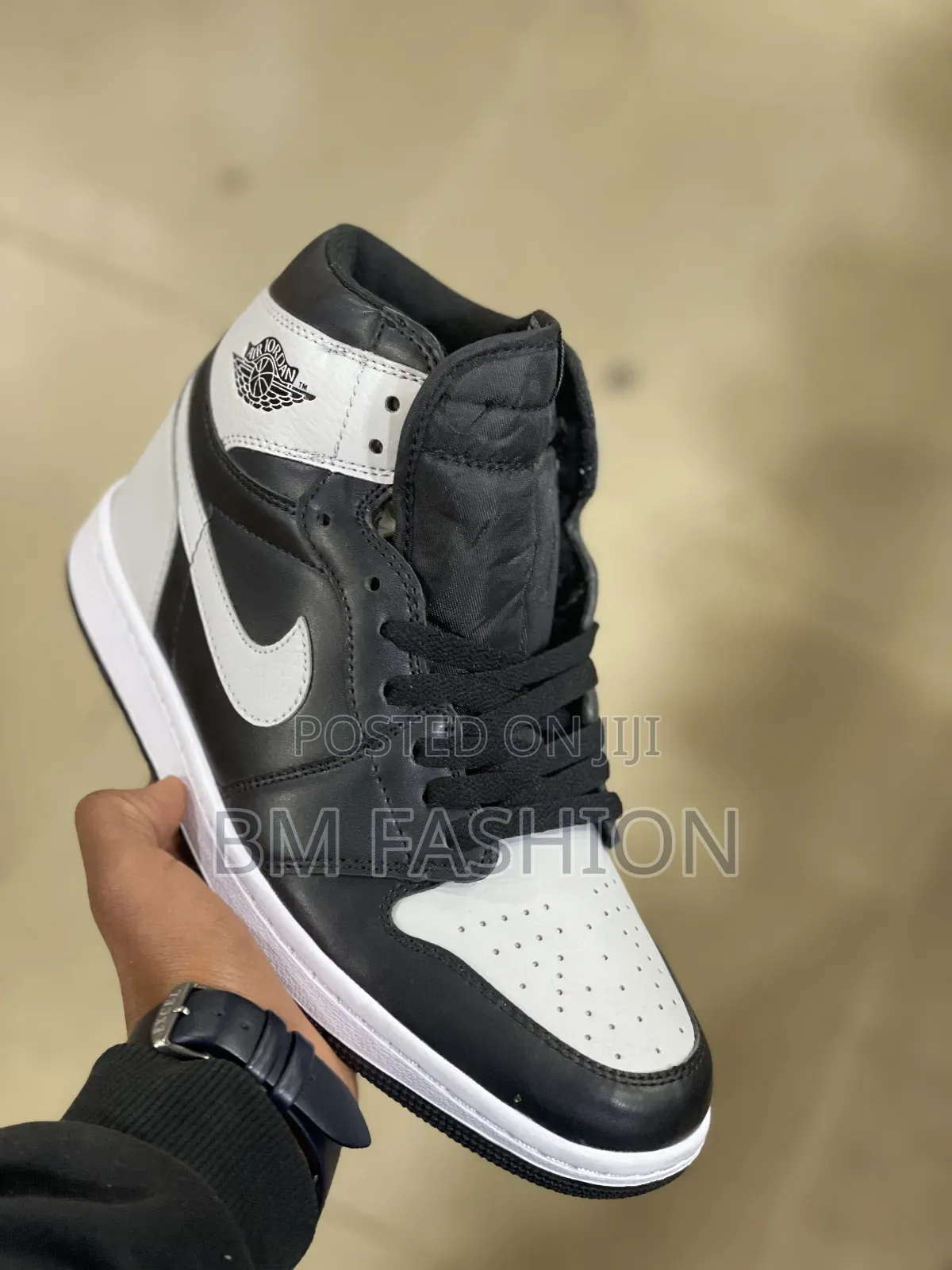 Air Jordan 1 Retro High Og "Reverse Panda"
