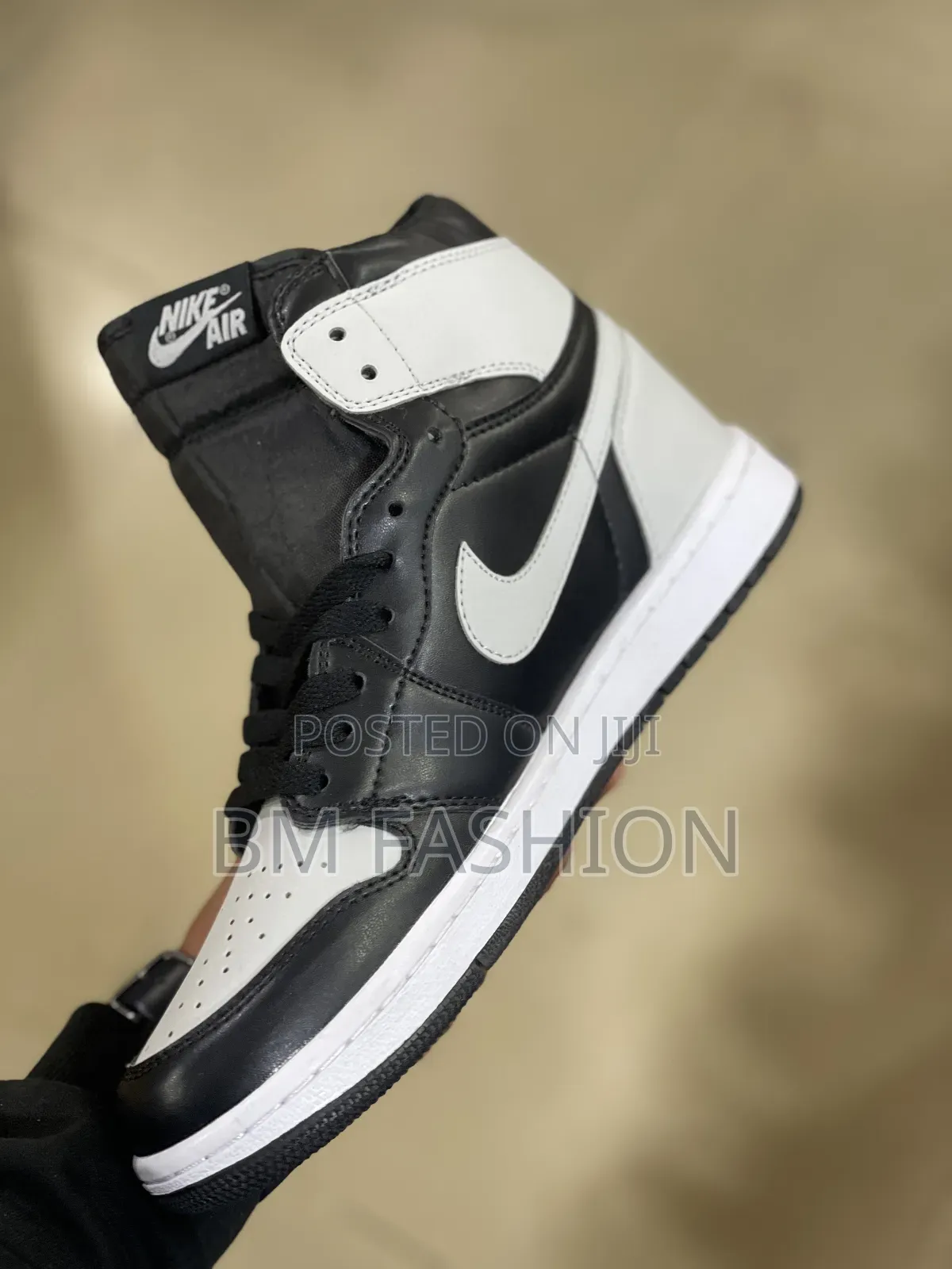Air Jordan 1 Retro High Og "Reverse Panda"