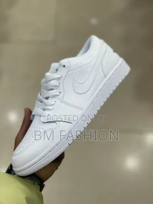 Air Jordan 1 Low Triple White