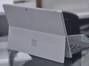 New Laptop Microsoft Surface Pro 3 8GB Intel Core i5 SSD 256GB