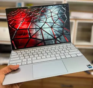 New Laptop Dell XPS 13 8GB Intel Core i5 SSD 256GB
