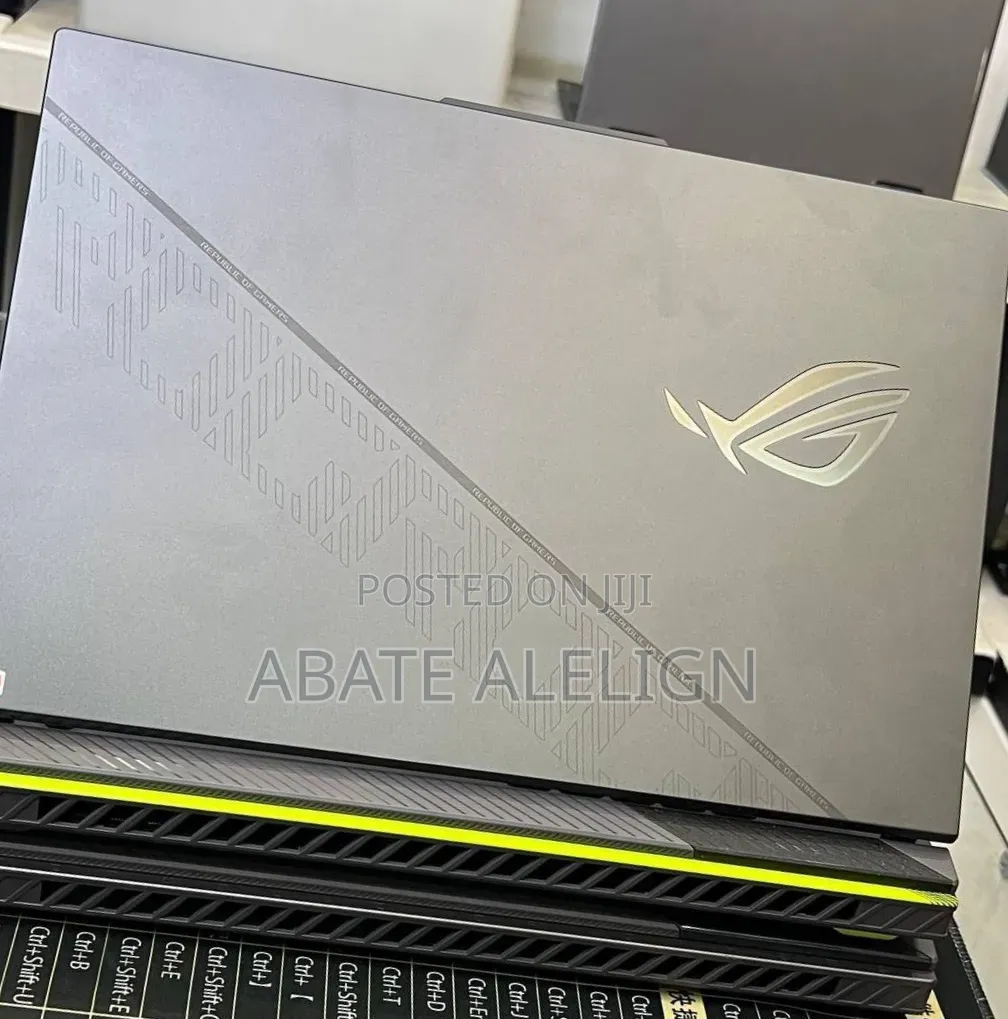 New Laptop Asus ROG Strix G15 16GB Intel Core i9 SSD 1T