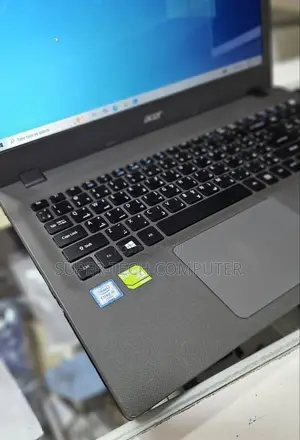 New Laptop Acer Aspire 5 8GB Intel Core i5 HDD 1T