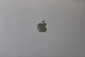 New Laptop Apple MacBook Pro 2017 16GB Intel Core i7 SSD 512GB