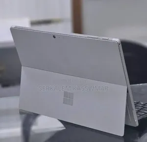 New Laptop Microsoft Surface Pro 4 8GB Intel Core i5 SSD 256GB