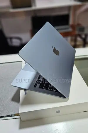 New Laptop Apple MacBook Air 2025 M4 13-inch 16GB Apple M4 SSD 256GB