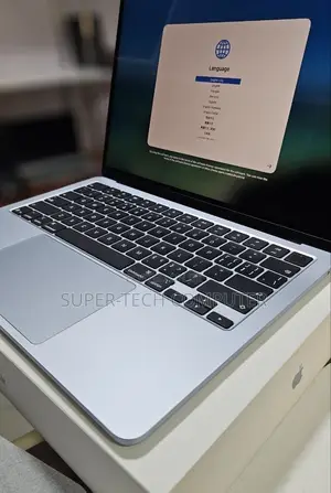 New Laptop Apple MacBook Air 2025 M4 13-inch 16GB Apple M4 SSD 256GB