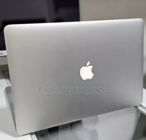 New Laptop Apple MacBook Pro 2015 16GB Intel Core i7 SSD 256GB