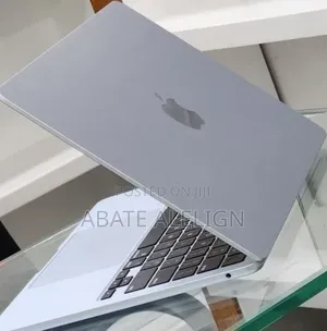 New Laptop Apple MacBook Air 2025 M4 13-inch 16GB Apple M4 SSD 256GB