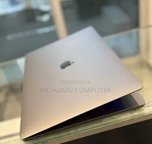 New Laptop Apple MacBook Pro 2016 16GB Intel Core i7 SSD 256GB