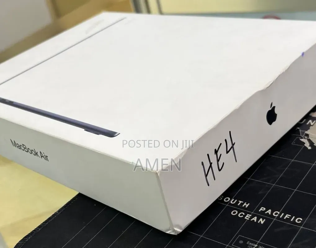New Laptop Apple MacBook Air 2026 M5 13-inch 16GB Apple M5 SSD 512GB