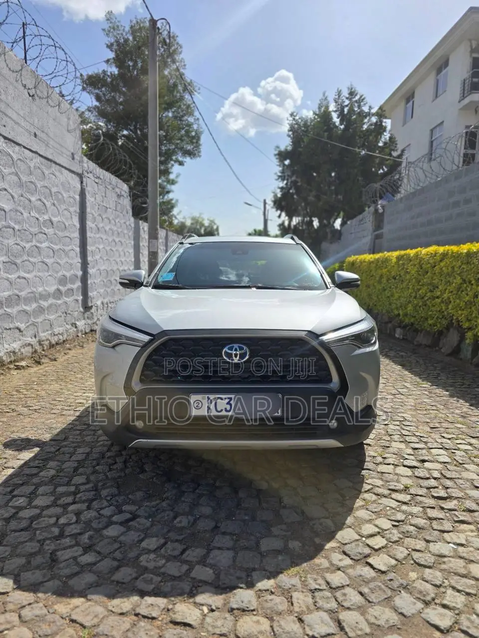 Toyota Corolla Cross Hybrid 2023 Silver