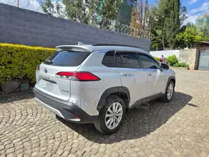 Toyota Corolla Cross Hybrid 2023 Silver