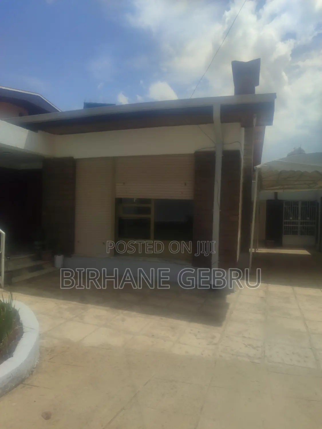 4bdrm Villa in Villa House, Bole for rent