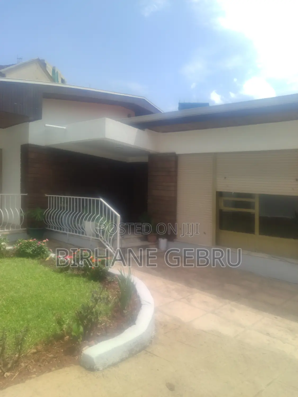 4bdrm Villa in Villa House, Bole for rent