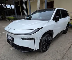 Toyota bZ3 2025 White