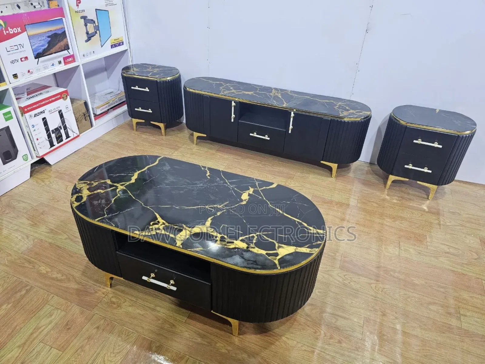 Tv Stand and Tabel