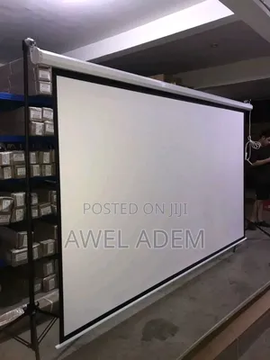 Big Motorized Projector Screen Size 2,40cm X 2,40cm Screen