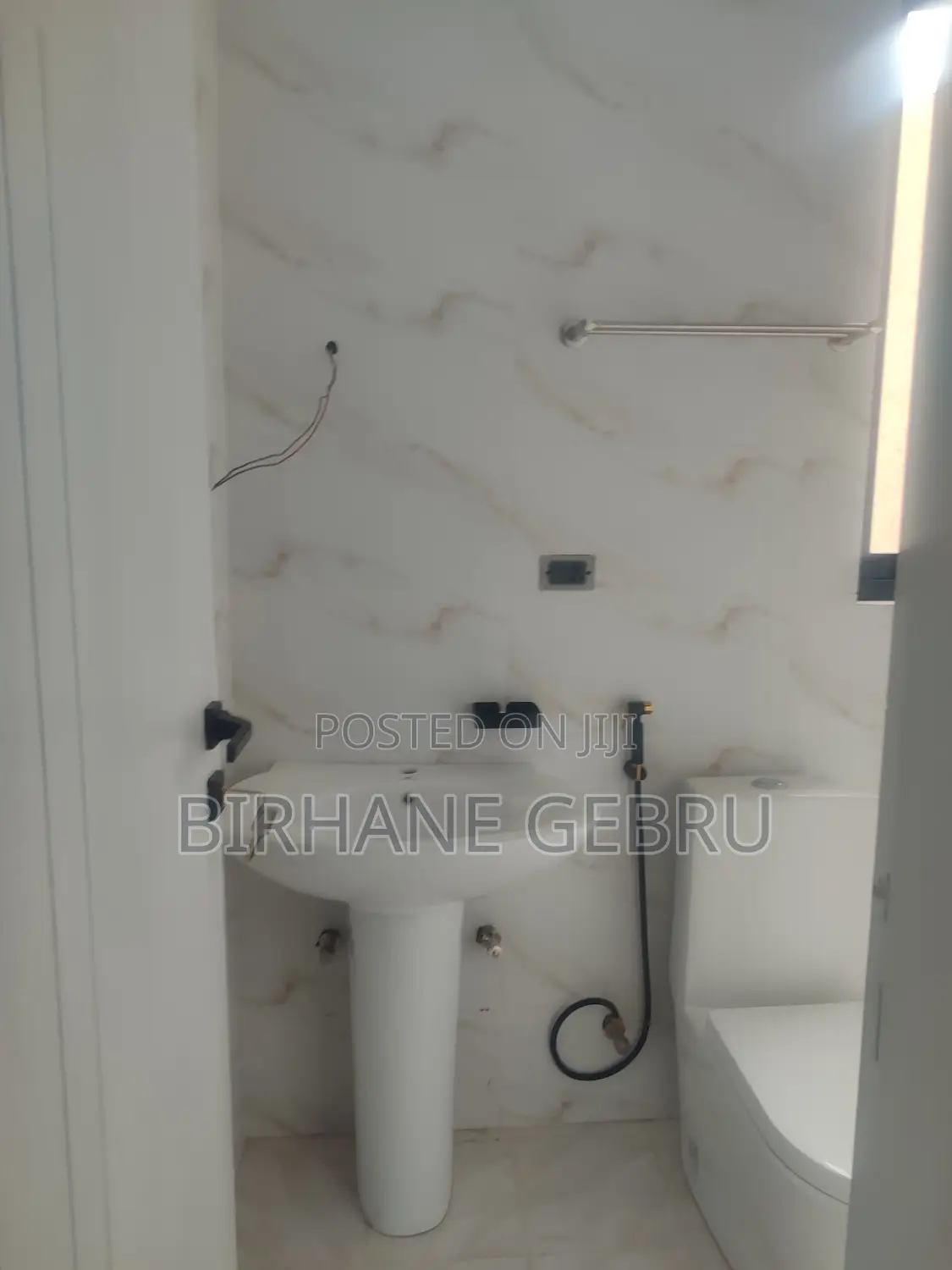 6bdrm House in G+2 House, Bole for rent