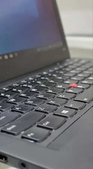 New Laptop Lenovo ThinkPad X280 8GB Intel Core i5 SSD 256GB