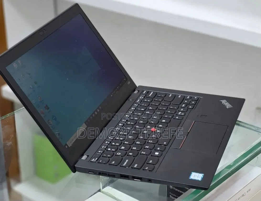 New Laptop Lenovo ThinkPad X280 8GB Intel Core i5 SSD 256GB