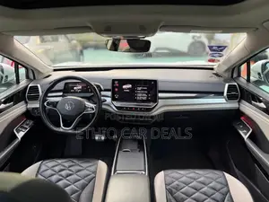 Volkswagen ID.6 2023 White