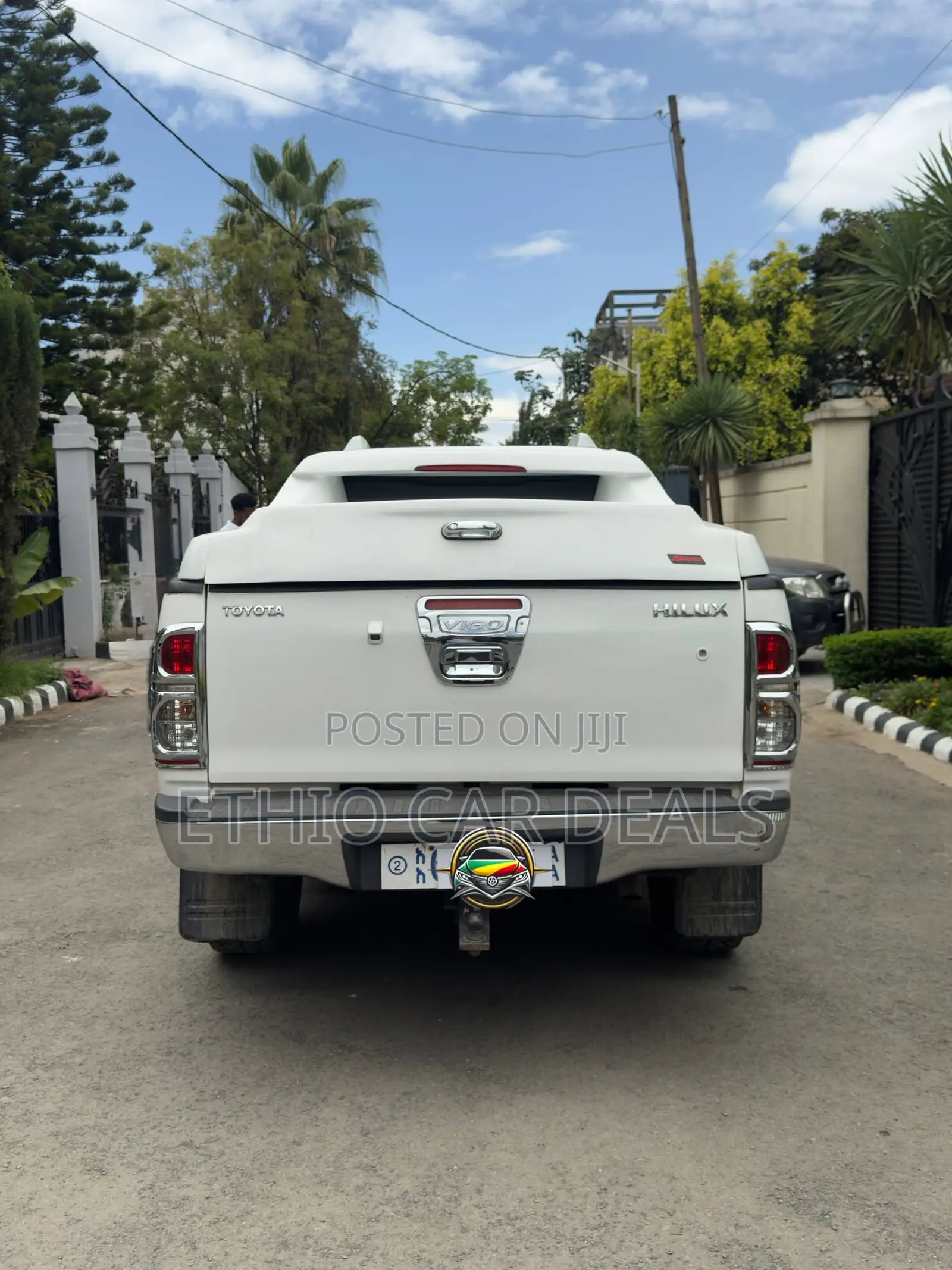 Toyota Hilux 2013 White