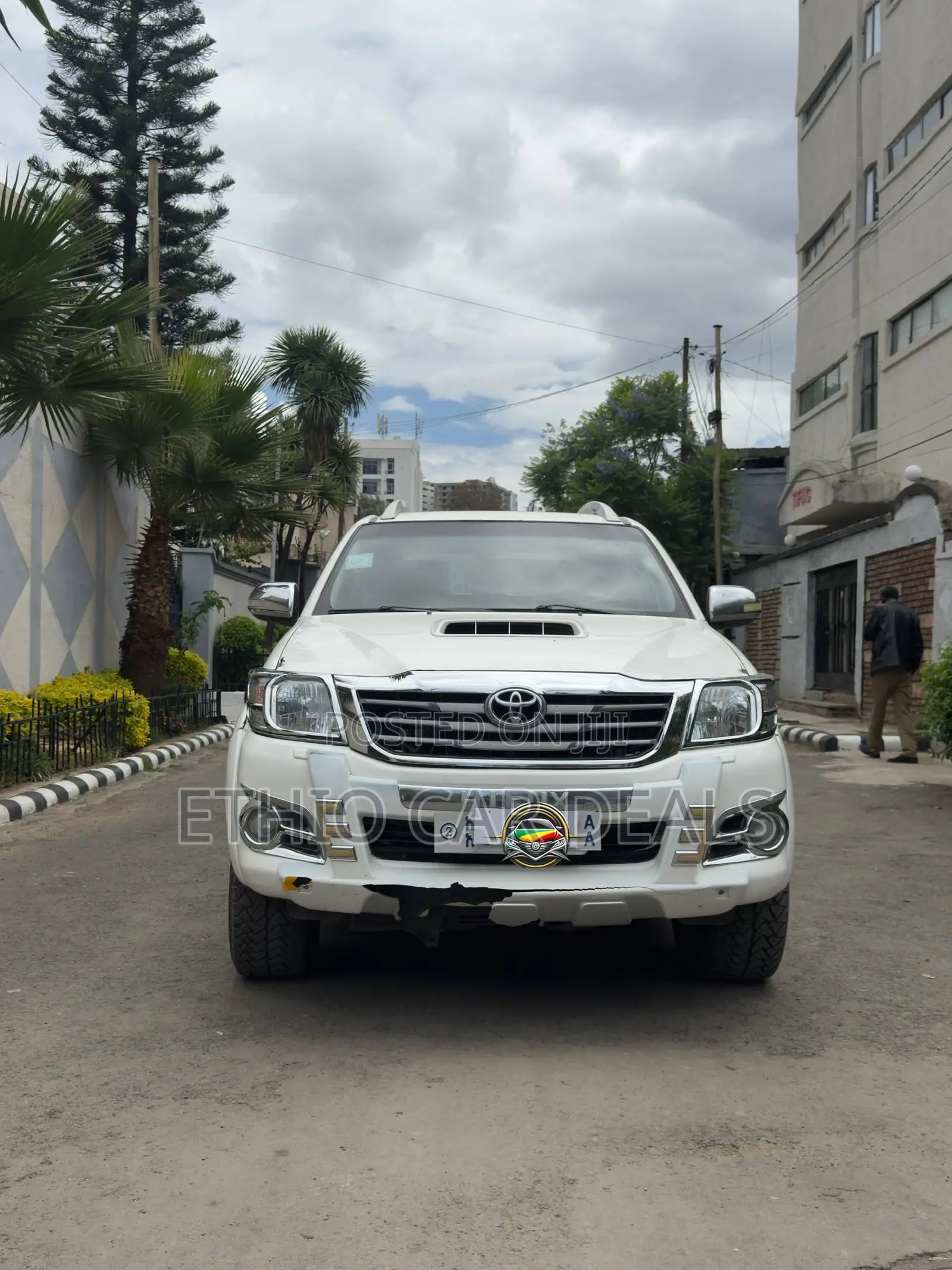 Toyota Hilux 2013 White