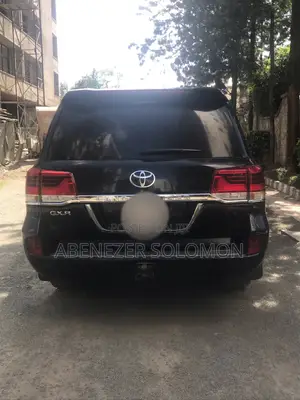 Toyota Land Cruiser 4.5 V8 VXR 2020 Black