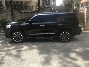 Toyota Land Cruiser 4.5 V8 VXR 2020 Black
