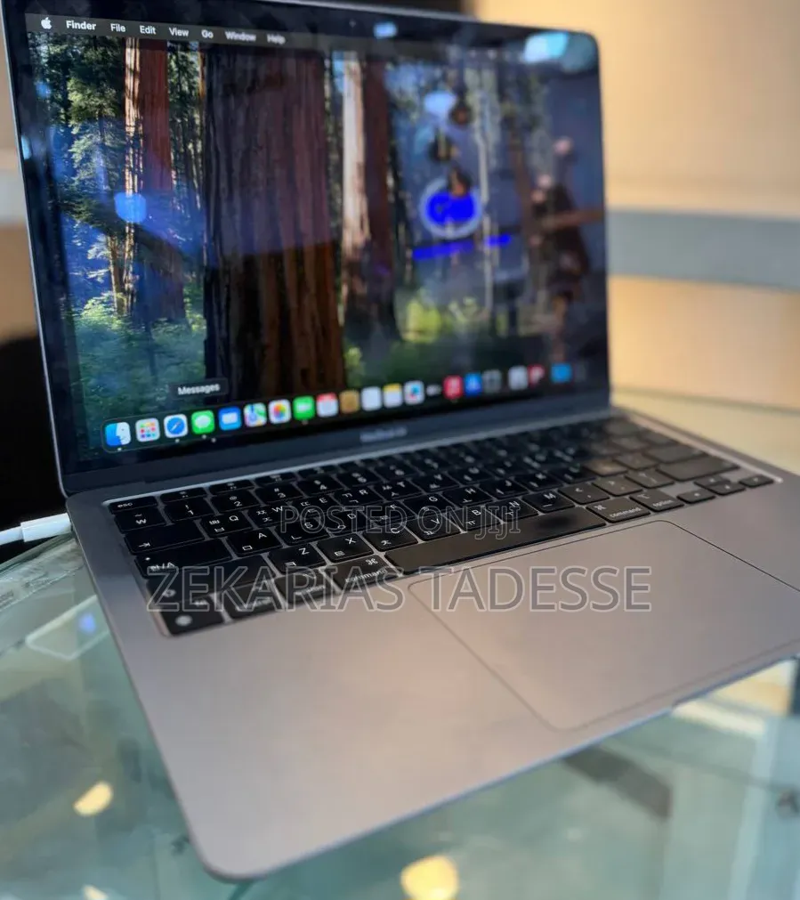 New Laptop Apple MacBook Air 2020 M1 8GB Apple M1 SSD 256GB