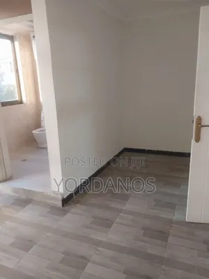5bdrm House in Bole for sale