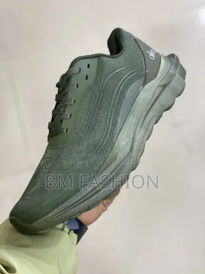 Alo Recovery Mode Sneakers "Olive Green"