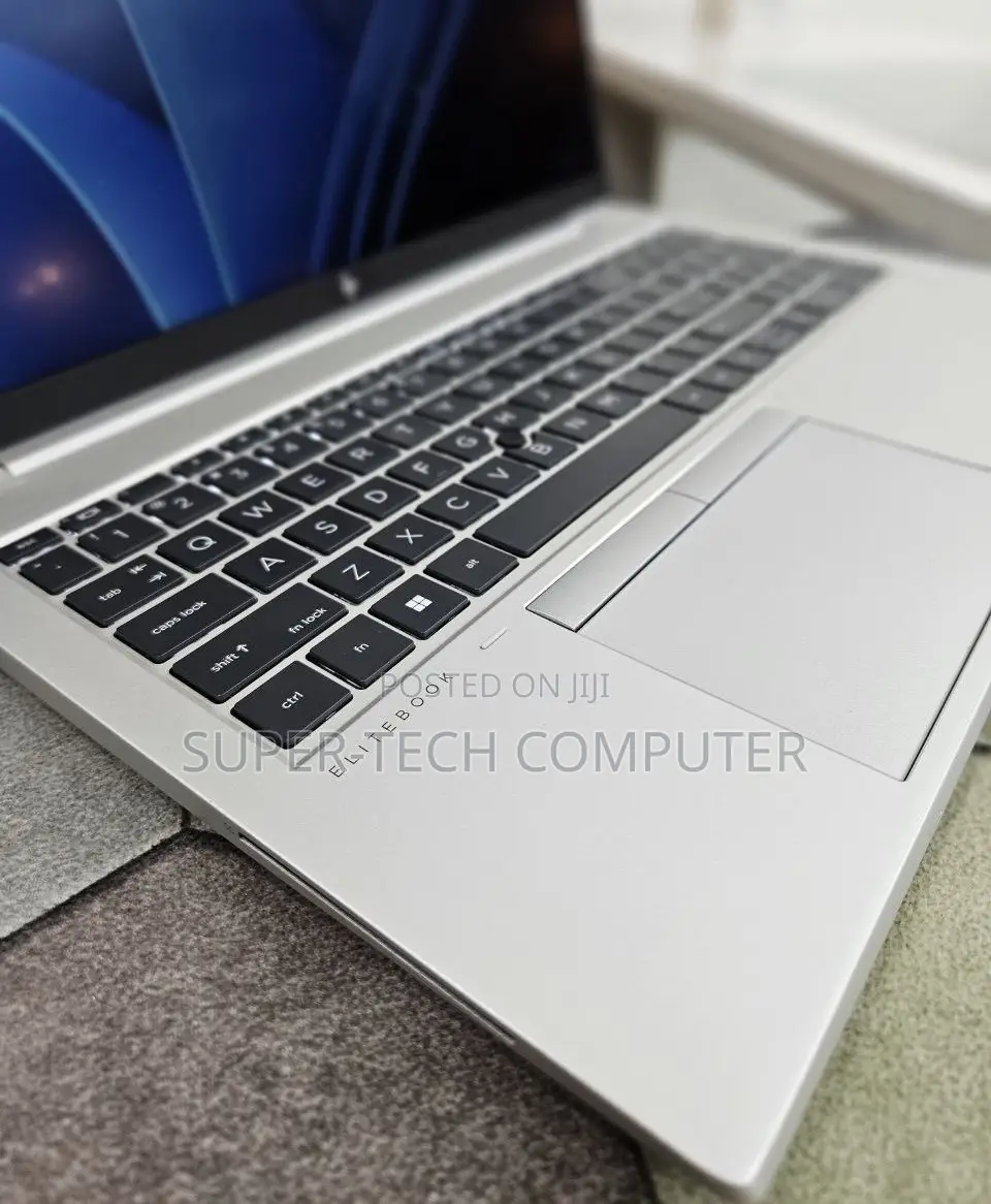 New Laptop HP EliteBook 850 G8 16GB Intel Core i7 SSD 512GB