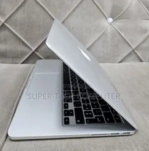 New Laptop Apple MacBook Pro 2015 8GB Intel Core i5 SSD 128GB