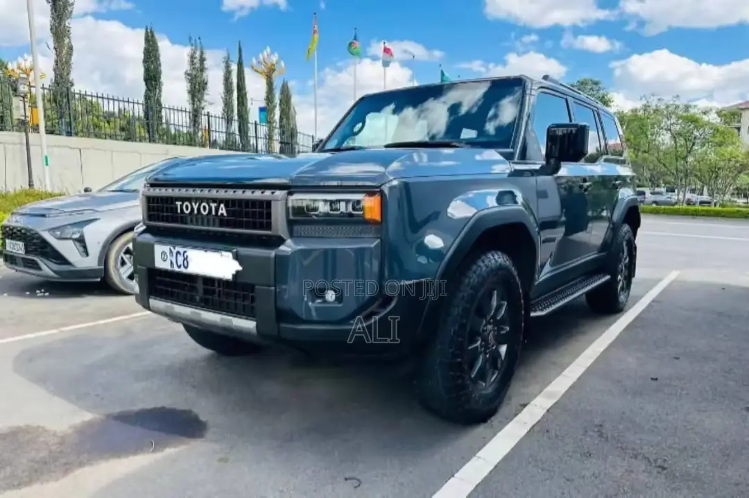 Toyota Land Cruiser Prado 2025 Blue