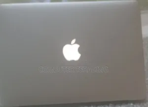 New Laptop Apple MacBook Pro 2015 8GB Intel Core i5 SSD 128GB