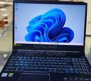 New Laptop Acer Predator Helios 300 16GB Intel Core i7 SSD 512GB