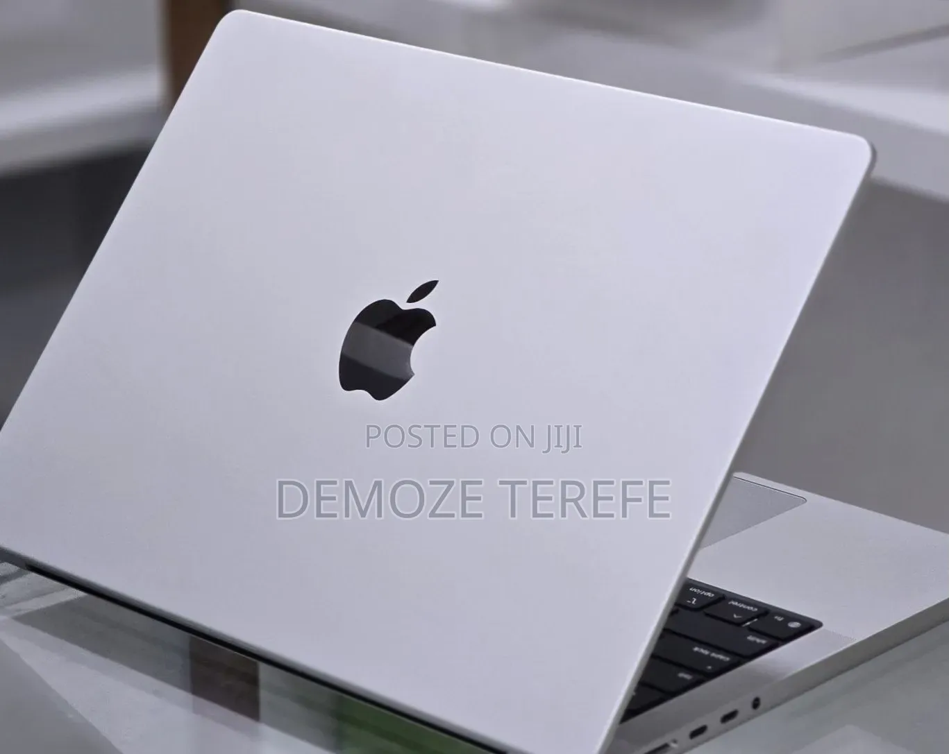 New Laptop Apple MacBook Pro 16GB Apple M5 Pro SSD 512GB