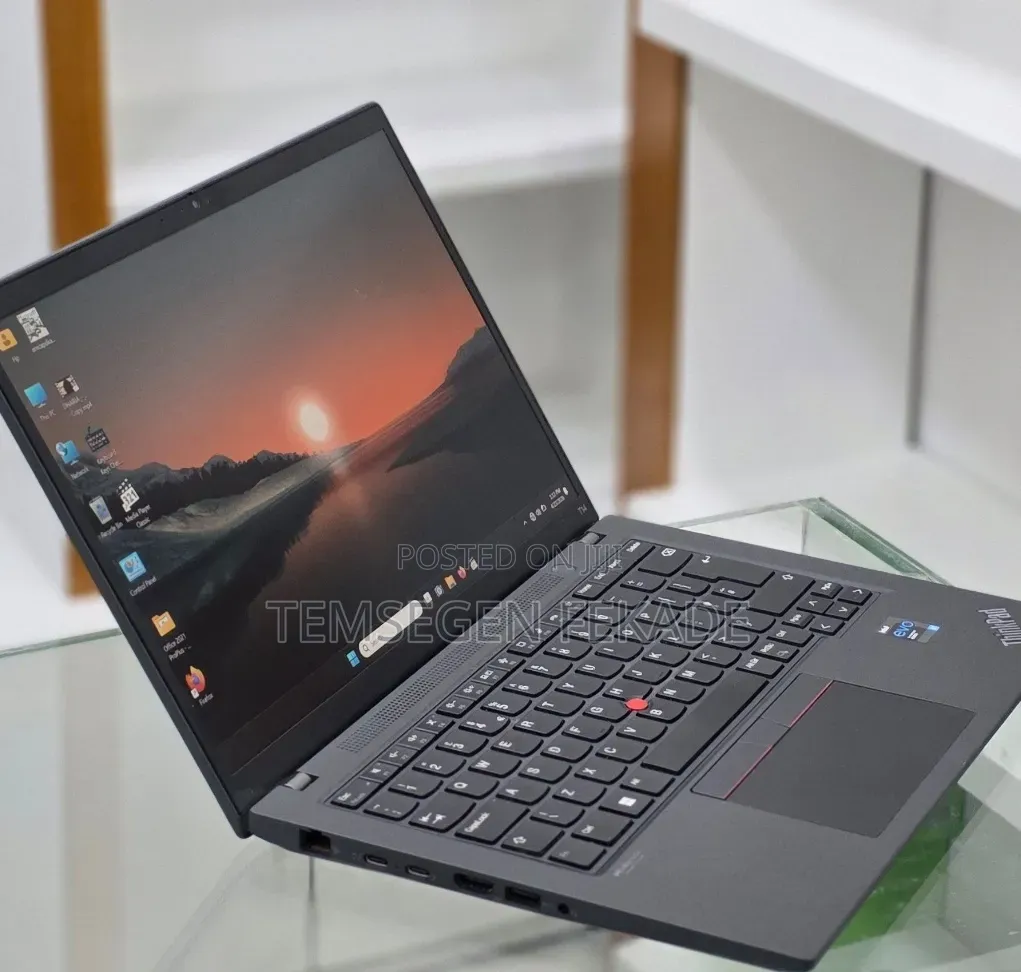 New Laptop Lenovo ThinkPad T14 G3 8GB Intel Core i7 SSD 512GB