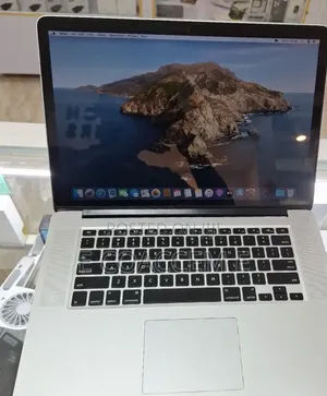 Laptop Apple MacBook 16GB Intel Core i7 SSD 256GB