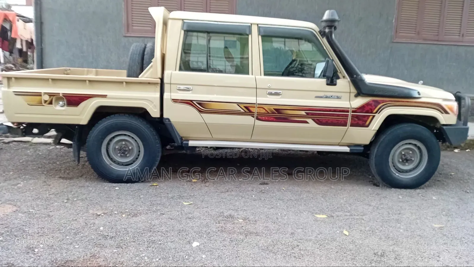 Toyota Land Cruiser 2021 Gold