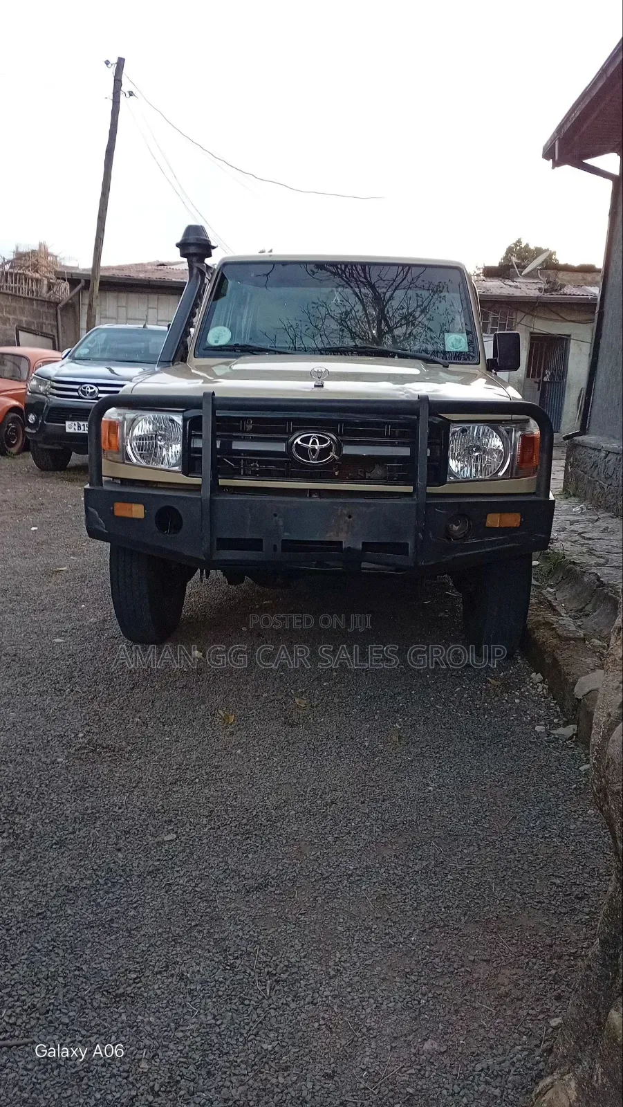 Toyota Land Cruiser 2021 Gold