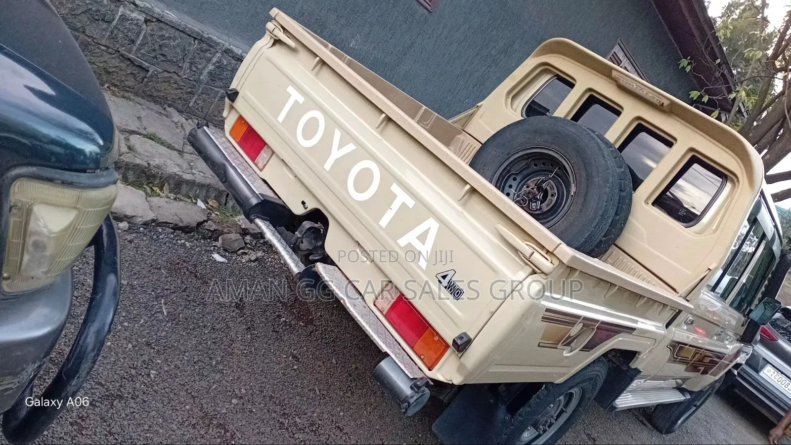 Toyota Land Cruiser 2021 Gold