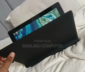 New Laptop HP Pro X2 612 G2 8GB Intel Core i7 SSD 256GB