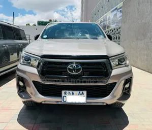 Toyota Hilux Revo Double Cab Deisel 2.4 RWD 2020