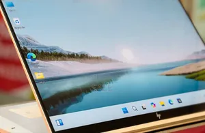 New Laptop HP EliteBook x360 1040 G7 16GB Intel Core i7 SSD 512GB