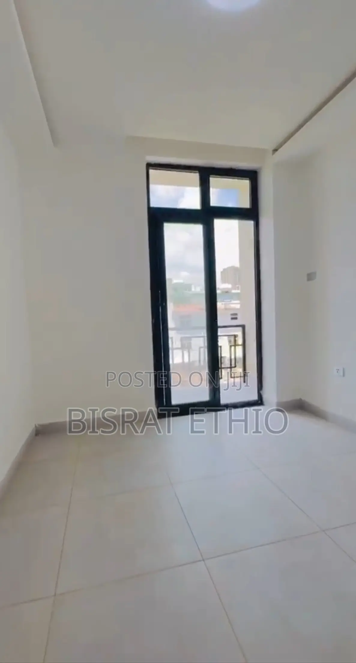 3bdrm Apartment in Wolo Sefer, Bole for sale